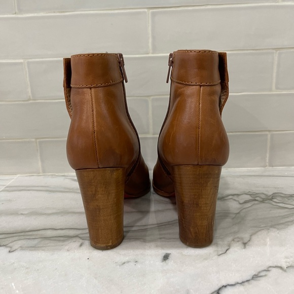 Authentic Rare Christian Louboutin Brown Janis Button Bootie 40 - Picture 5 of 14